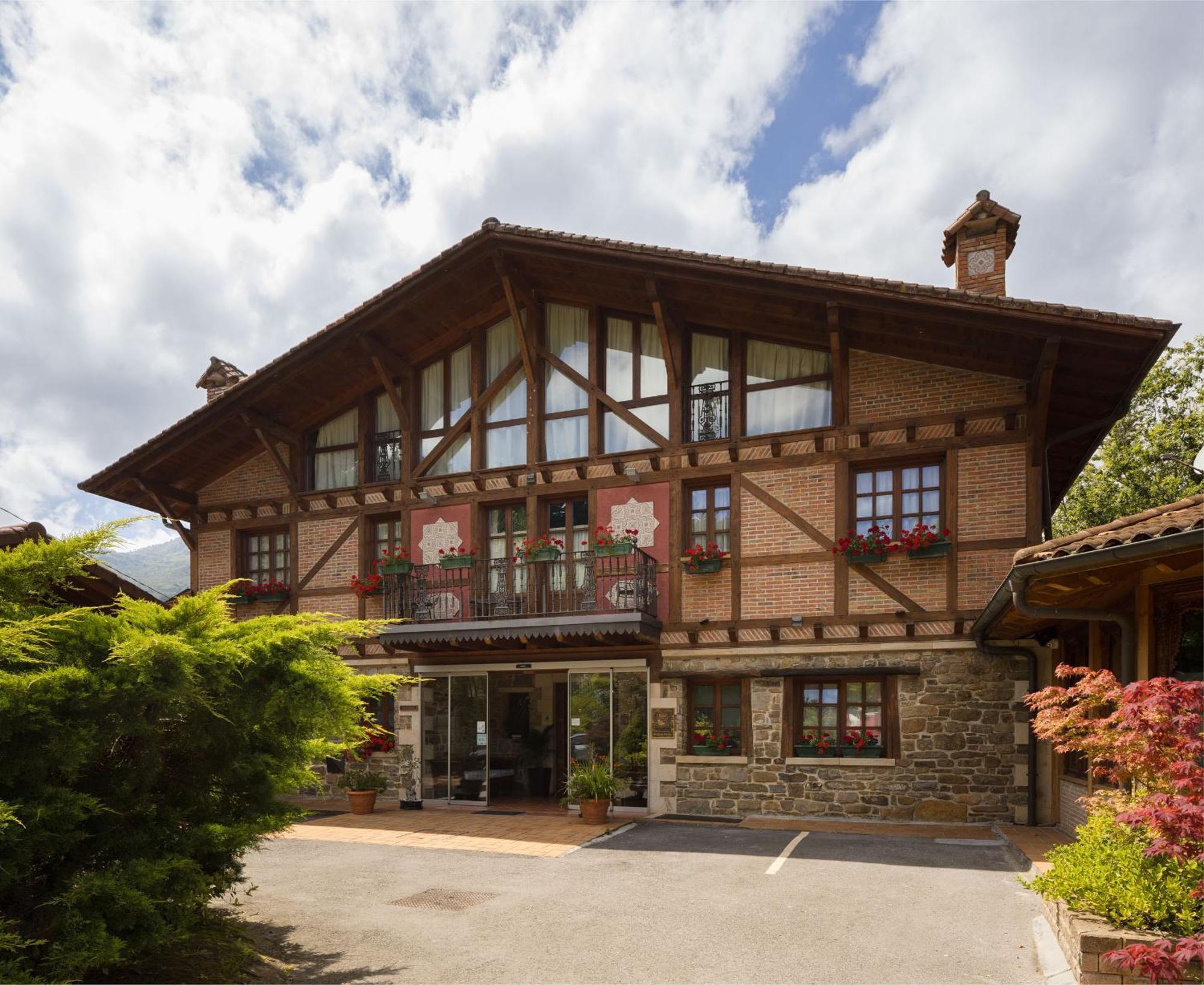 Hotel & Spa Etxegana Zeanuri Exterior foto